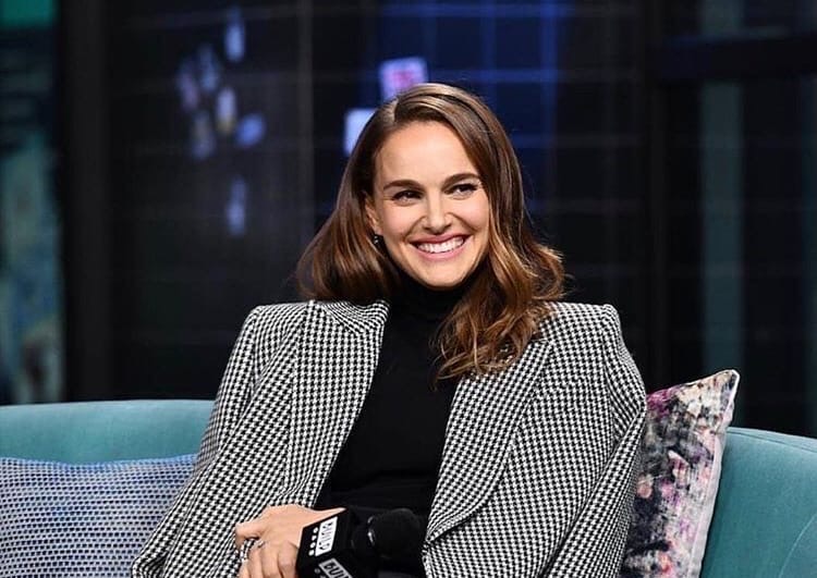 Natali Portman Shokirovala Vneshnim Vidom New Magazine Internet Izdanie O Znamenitostyah I Stile Zhizni