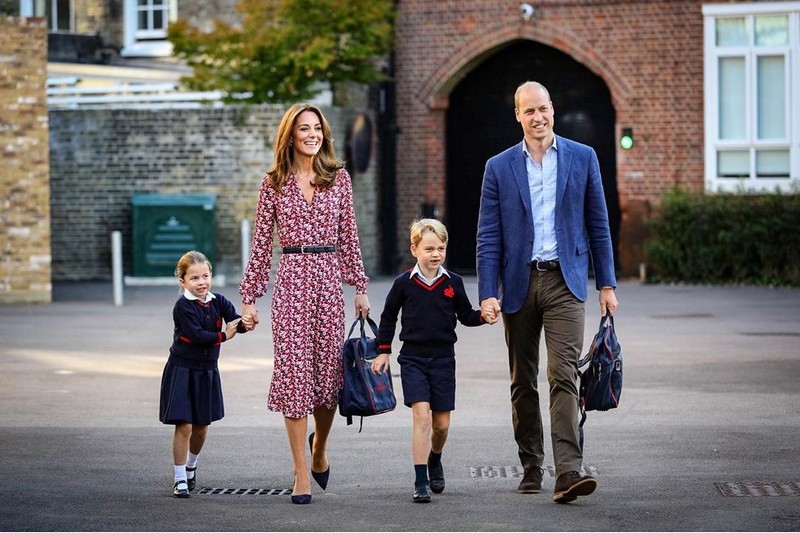 Принц Джордж и принцесса Шарлотта будут учиться дома