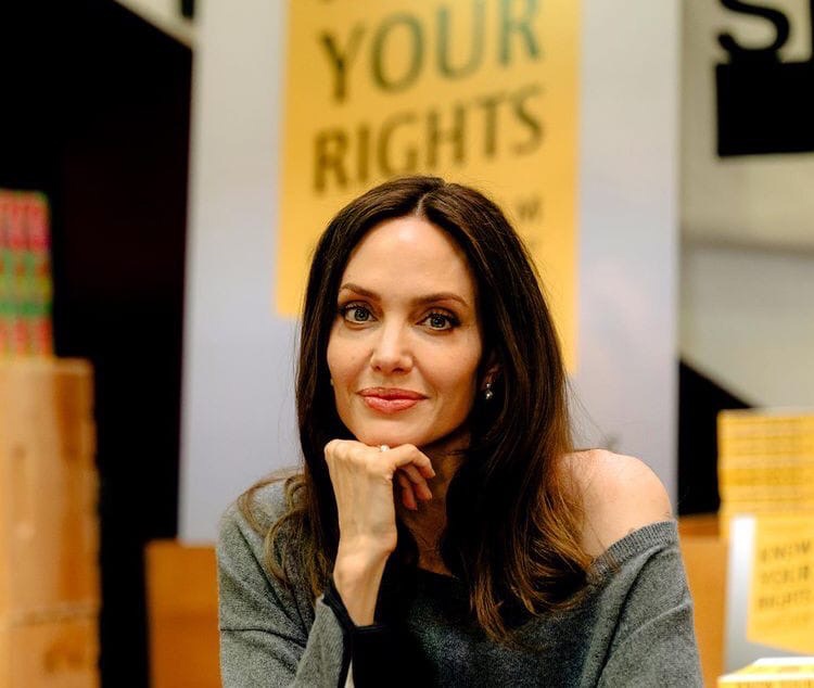 Анджелина Джоли прокомментировала роман с рэпером