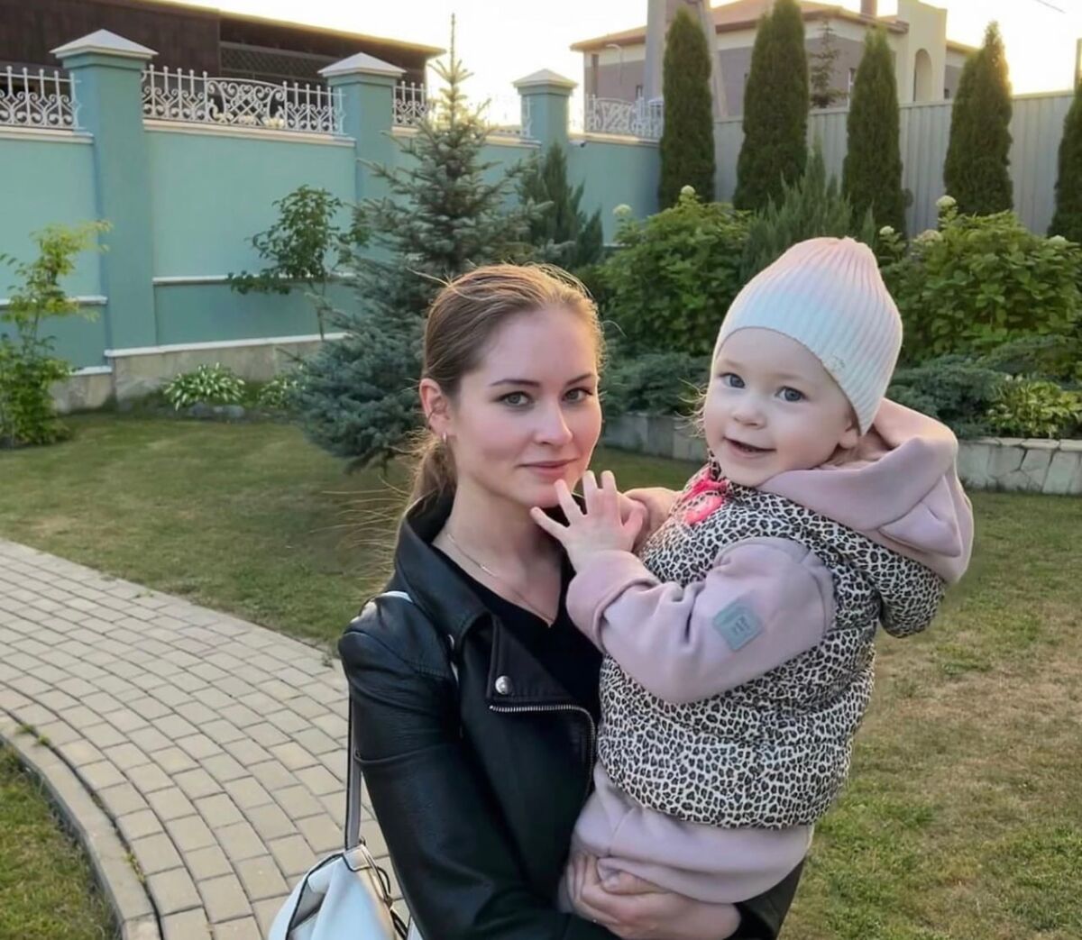 Копия мамы: Юлия Липницкая впервые за долгое время показала дочь