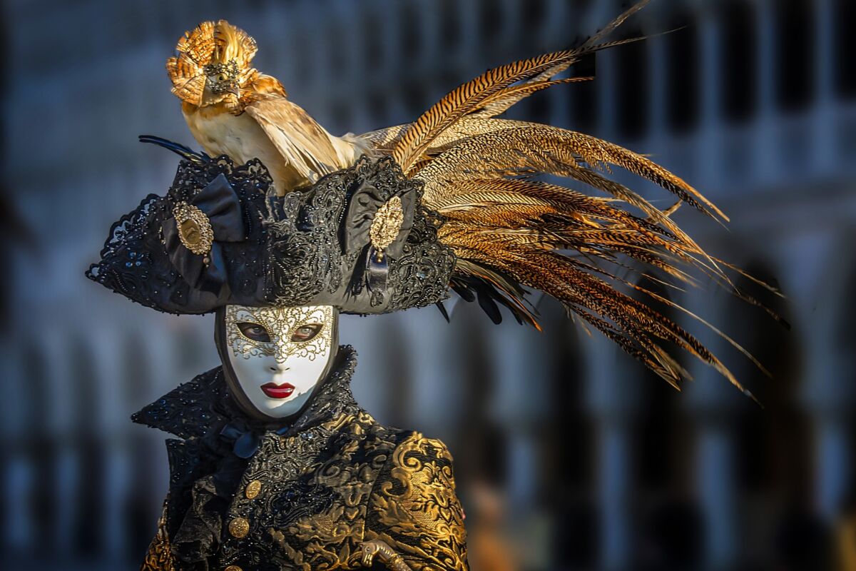 В маске можно все: карнавал в Венеции