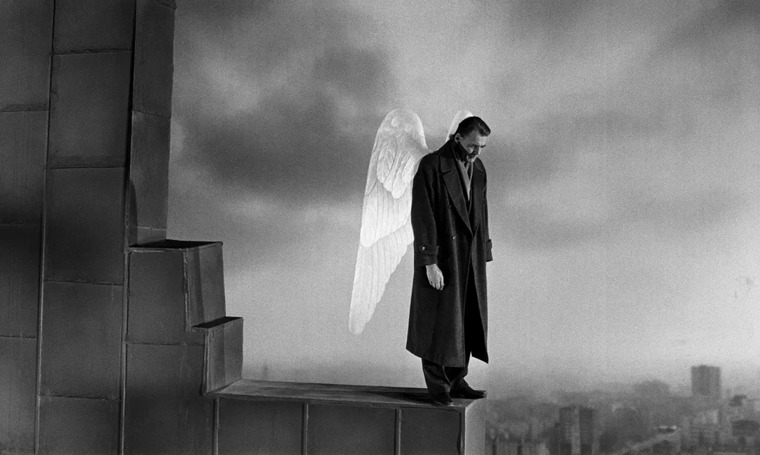 Может ли ангел стать человеком: культовый фильм Вима Вендерса