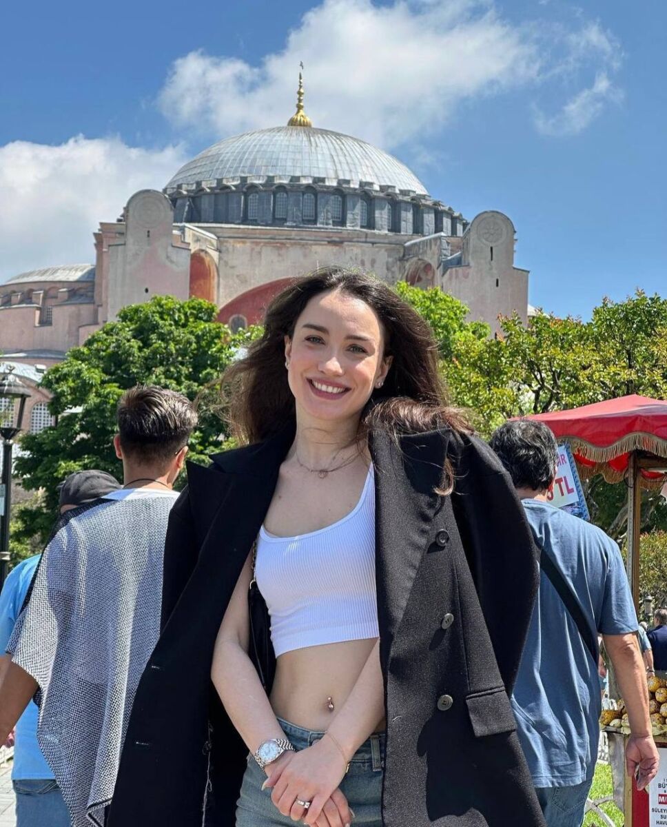 Красотка: Виктория Дайнеко в Стамбуле