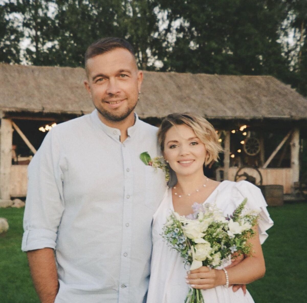 Звезда «Кухни» показала фото со свадьбы в Беларуси 